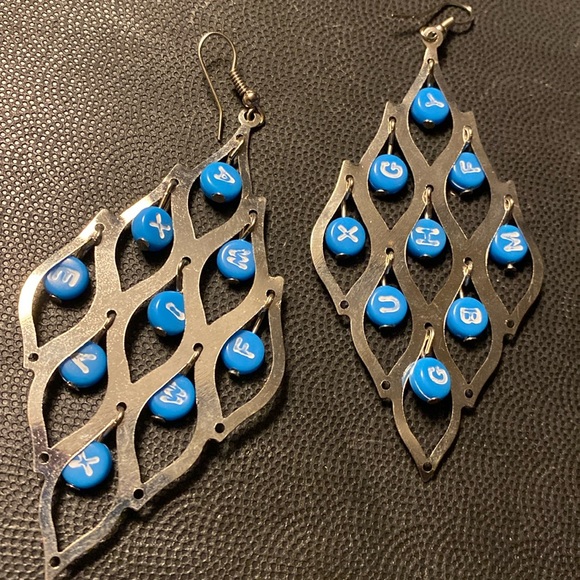 Bingo Dangling Silver tone with acrylic blue beads with letters pierced Earrings - Picture 2 of 6